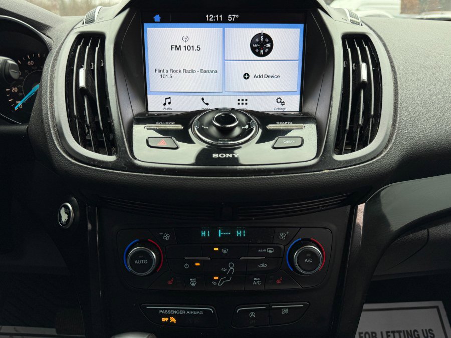 Used 2017 Ford Escape Titanium image 22