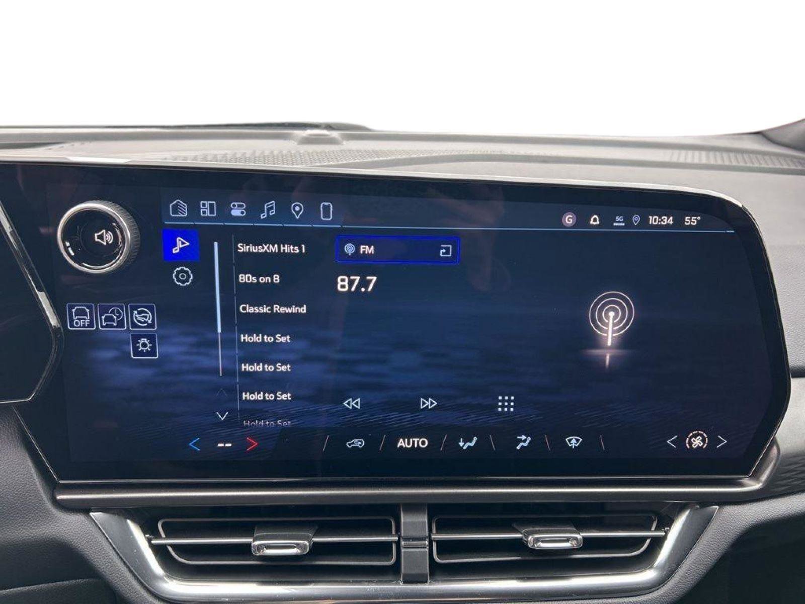 New 2026 Chevrolet Equinox EV LT FWD image 15