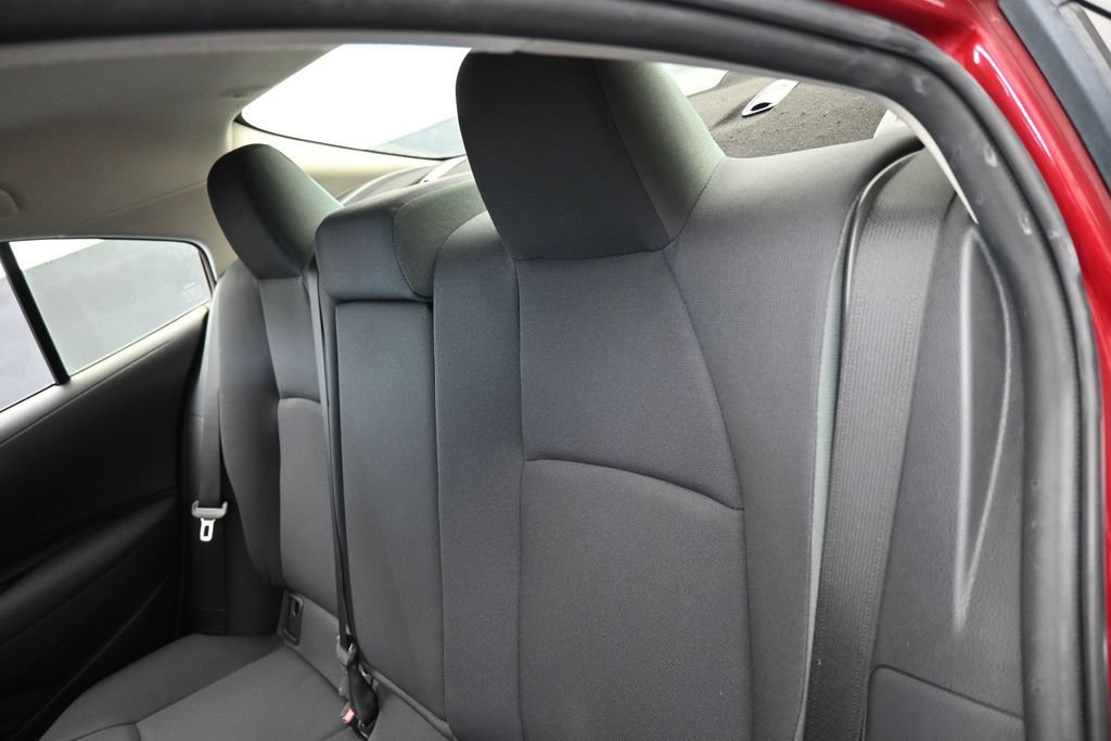 Used 2022 Toyota Corolla LE FWD image 27