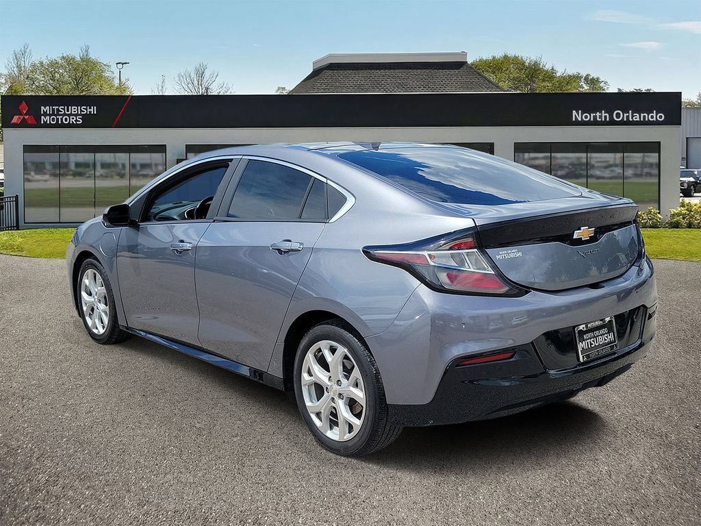 Used 2018 Chevrolet Volt Premier w/ Driver Confidence Package FWD image 2