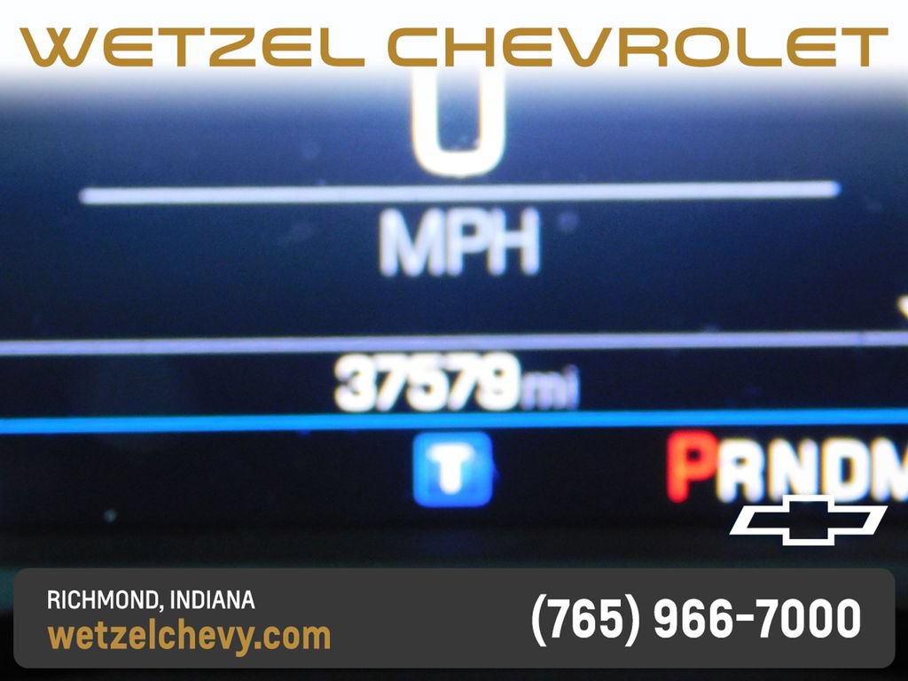 Used 2023 Chevrolet Camaro LT RWD image 26