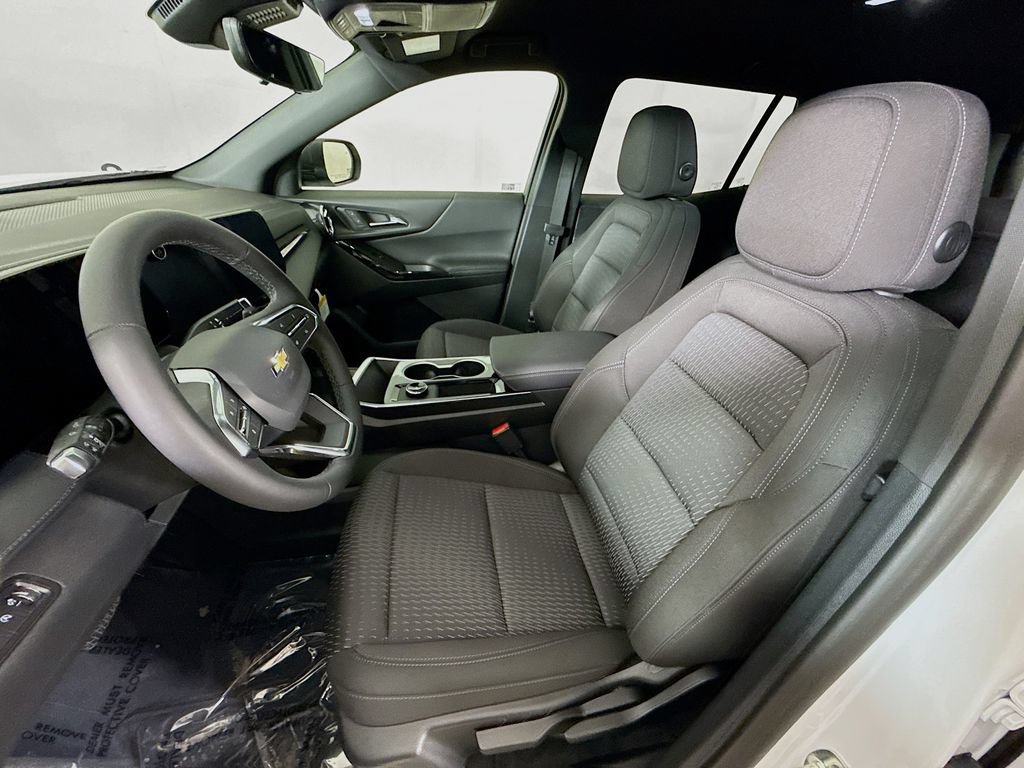 New 2026 Chevrolet Equinox LT w/ Safety and Technology Package AWD/4WD image 20