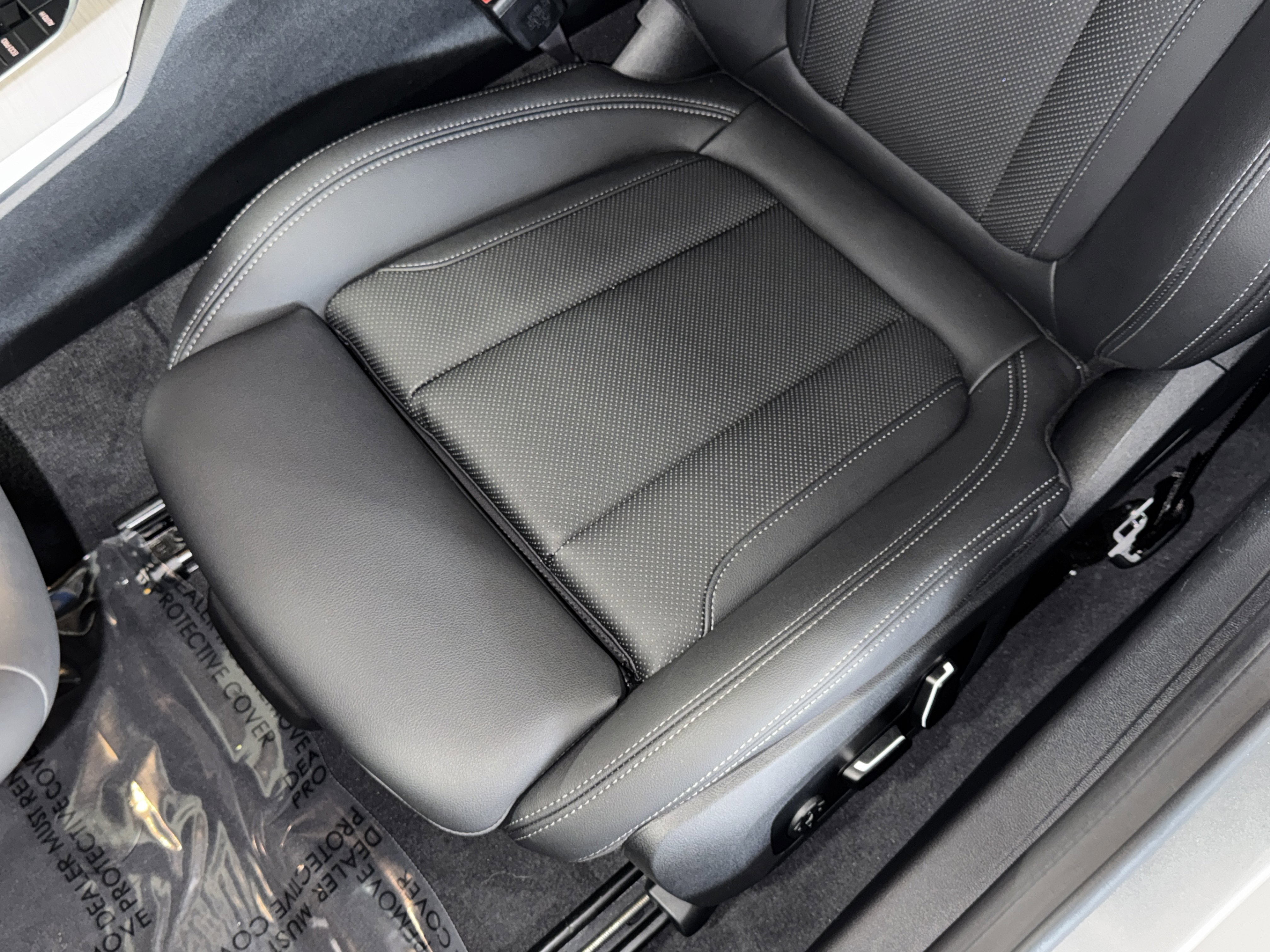 Used 2025 BMW i4 eDrive40 w/ Premium Package image 34