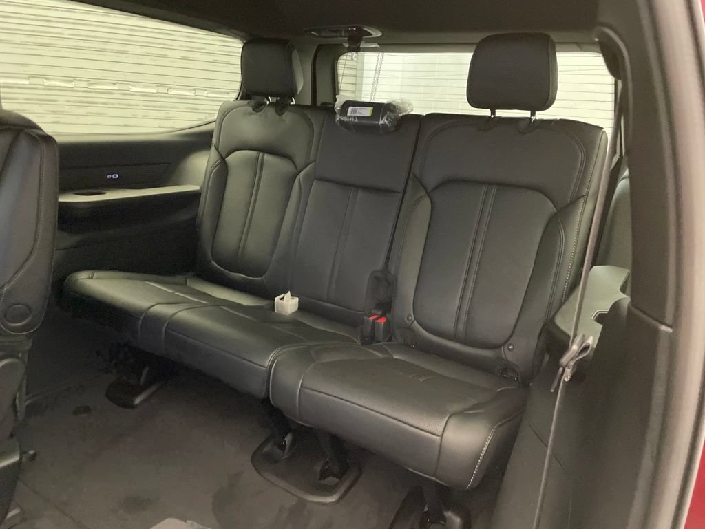 New 2026 Jeep Grand Wagoneer 2WD image 19