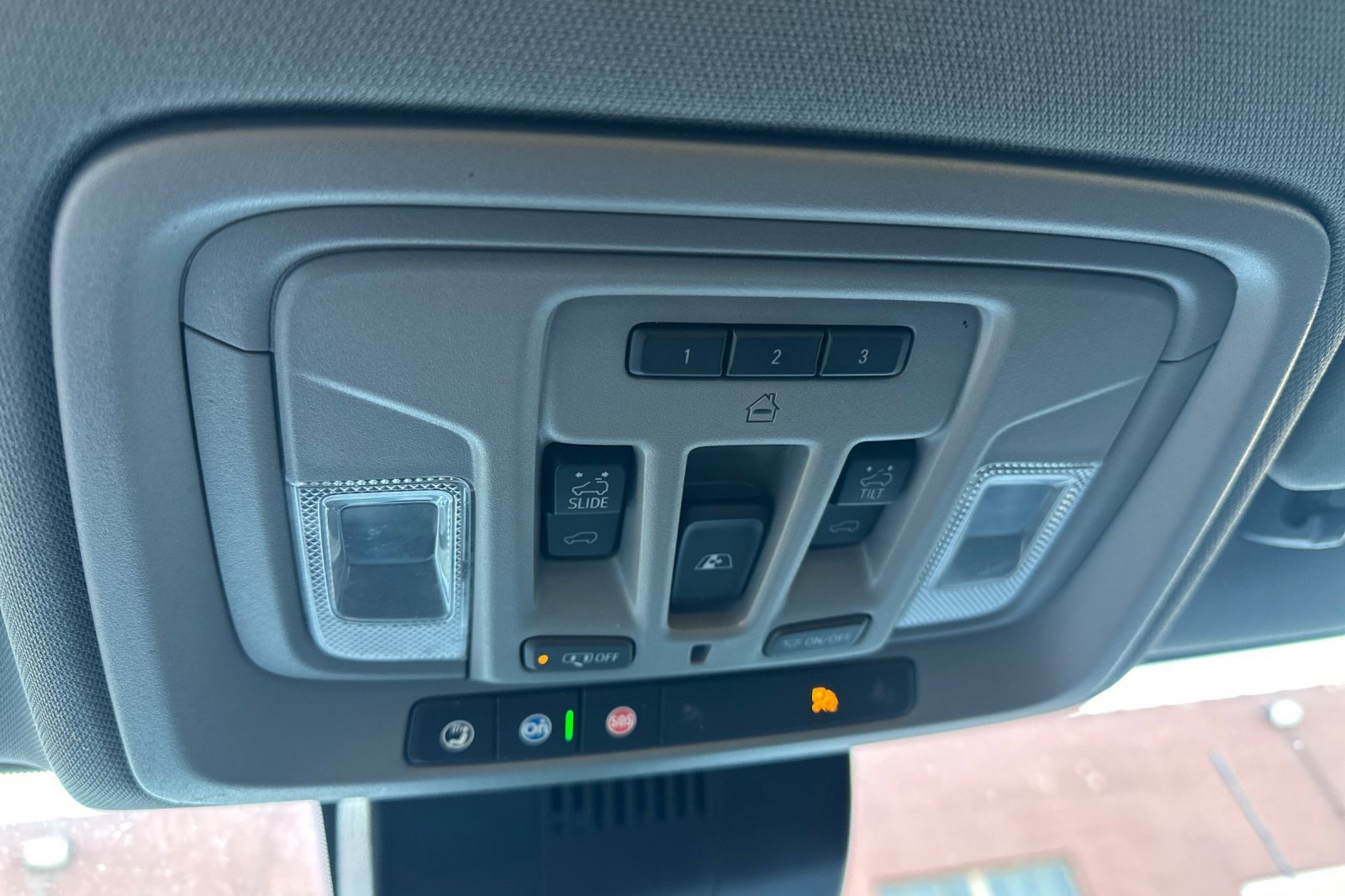 Used 2024 GMC Sierra 3500 Denali w/ Denali Reserve Package image 23