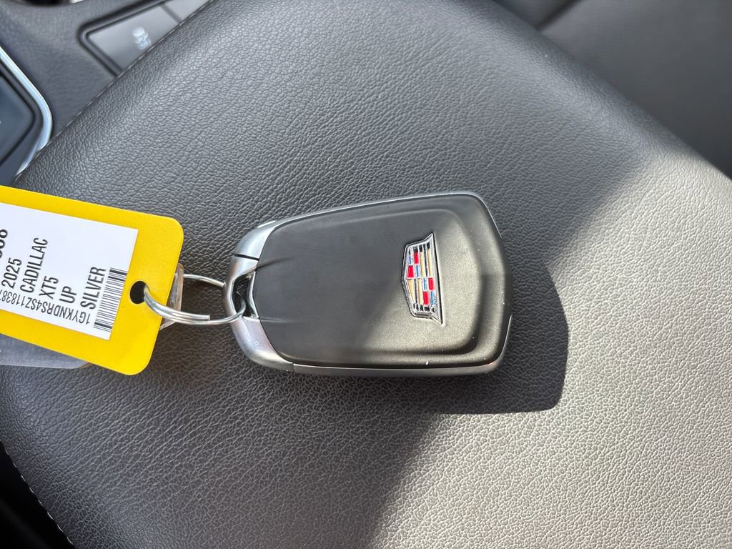 Used 2025 Cadillac XT5 Premium Luxury image 30