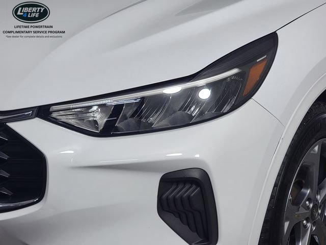 Certified 2023 Ford Escape ST-Line AWD/4WD image 9