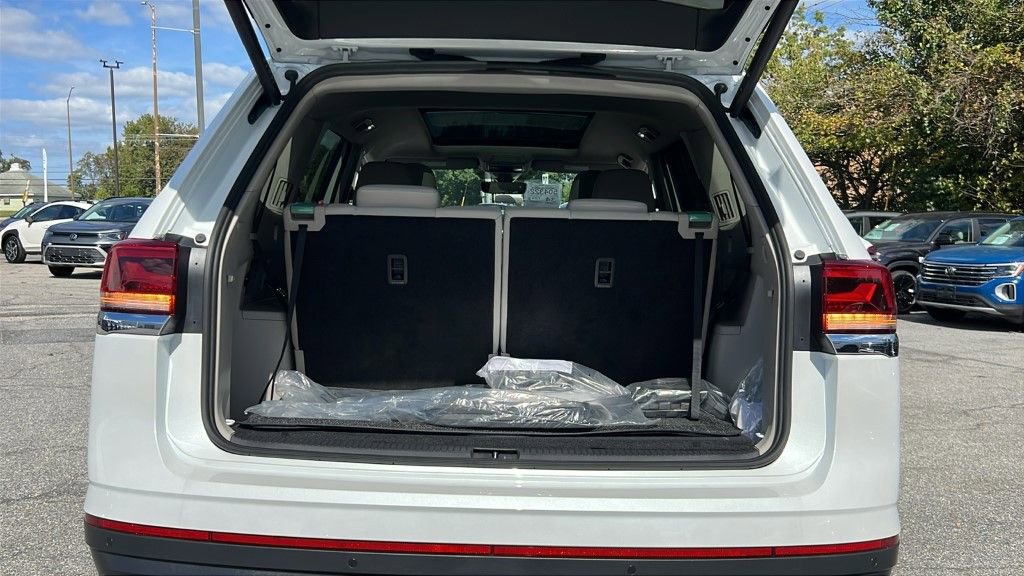New 2026 Volkswagen Atlas SE image 15