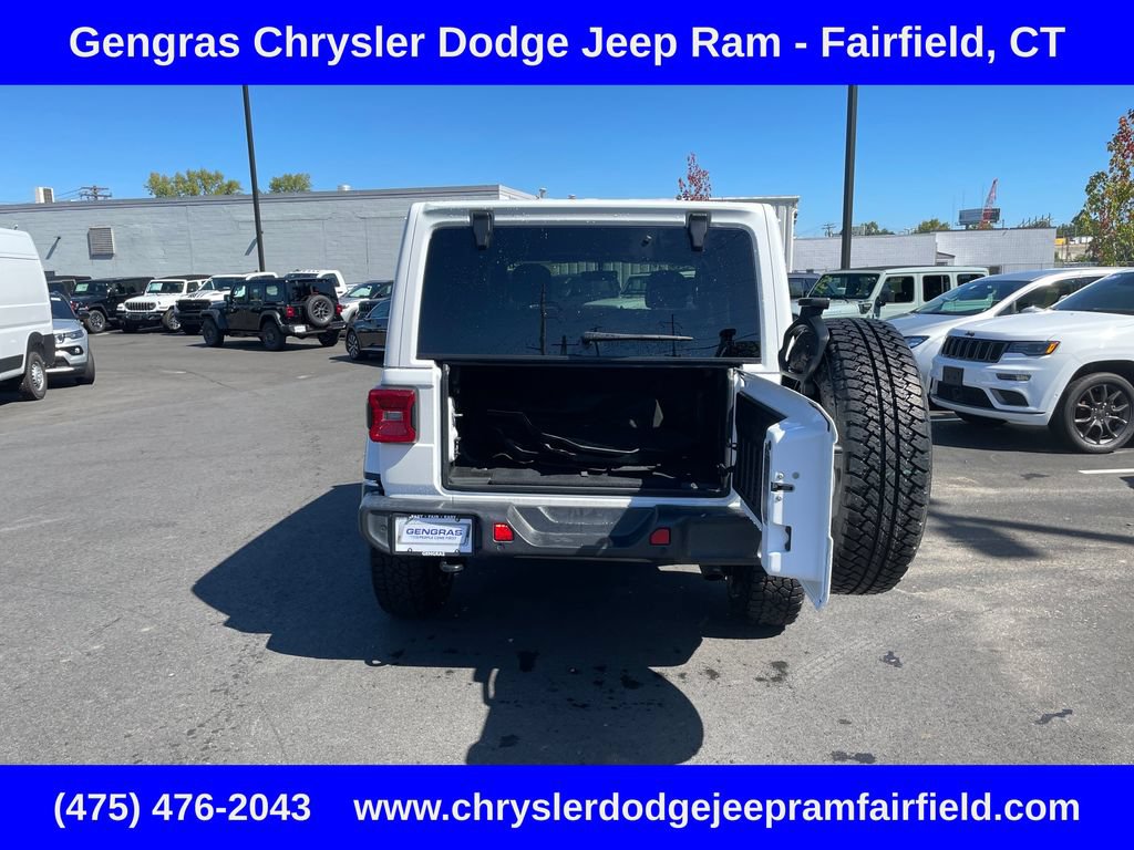 Used 2019 Jeep Wrangler Unlimited Sahara AWD/4WD image 29
