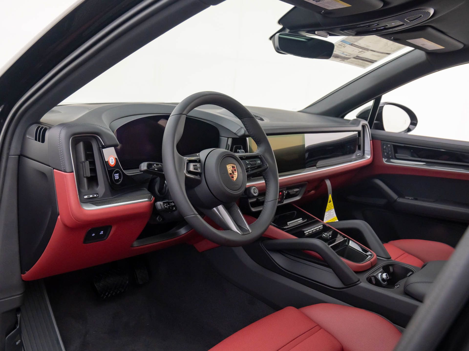 New 2026 Porsche Cayenne Coupe image 4