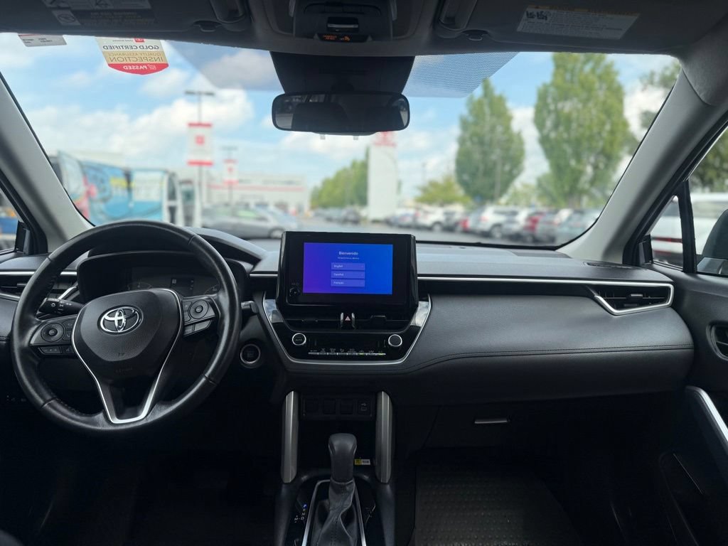 Used 2023 Toyota Corolla Cross LE AWD/4WD image 21