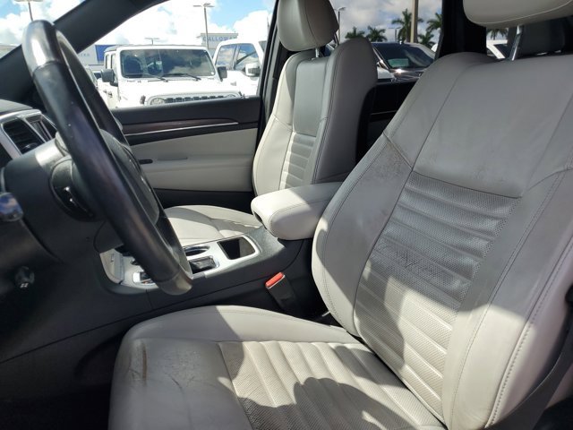 Used 2018 Jeep Grand Cherokee Limited image 24