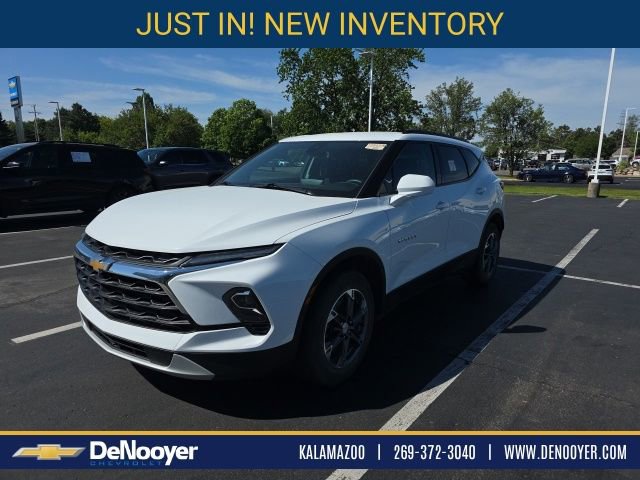 Used 2024 Chevrolet Blazer LT w/ Convenience Package AWD/4WD image 1