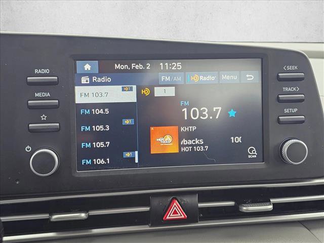 Used 2023 Hyundai Elantra SE w/ Cargo Package image 23