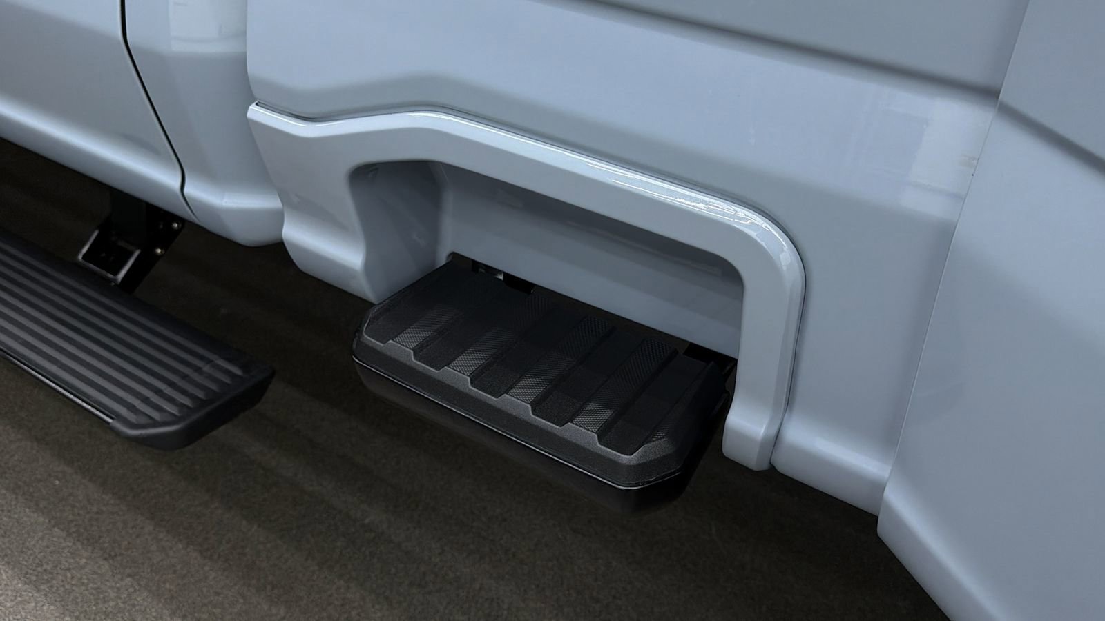 Used 2026 Ford F450 Platinum w/ FX4 Off-Road Package image 20