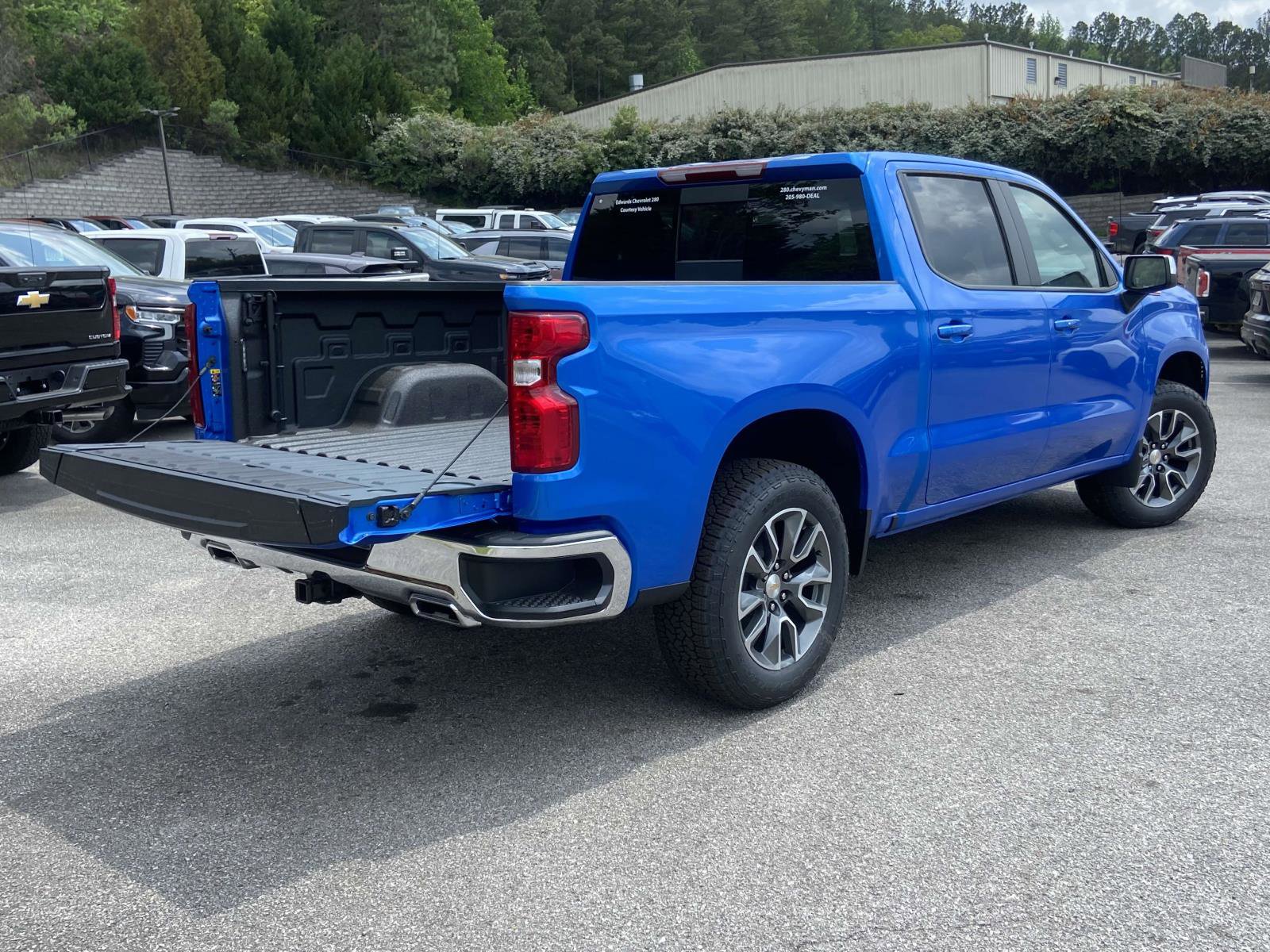 New 2025 Chevrolet Silverado 1500 LT image 4