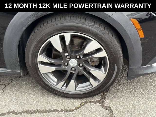 Used 2018 Buick Regal Essence w/ Sights and Sounds Package AWD/4WD image 7