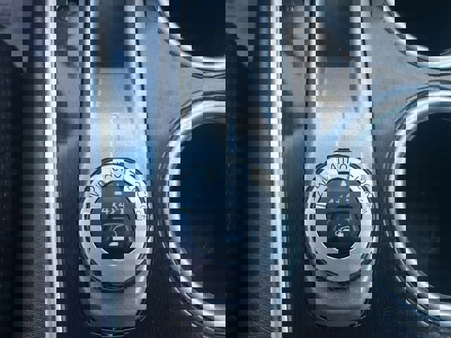 Used 2016 Nissan Pathfinder SV image 21