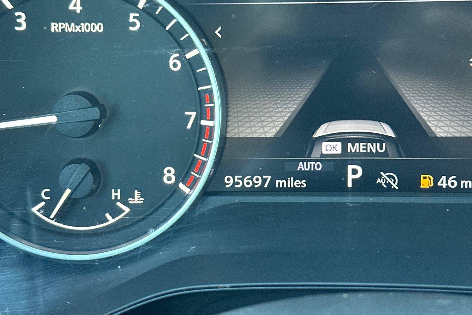 Used 2022 Nissan Pathfinder SL AWD/4WD image 26
