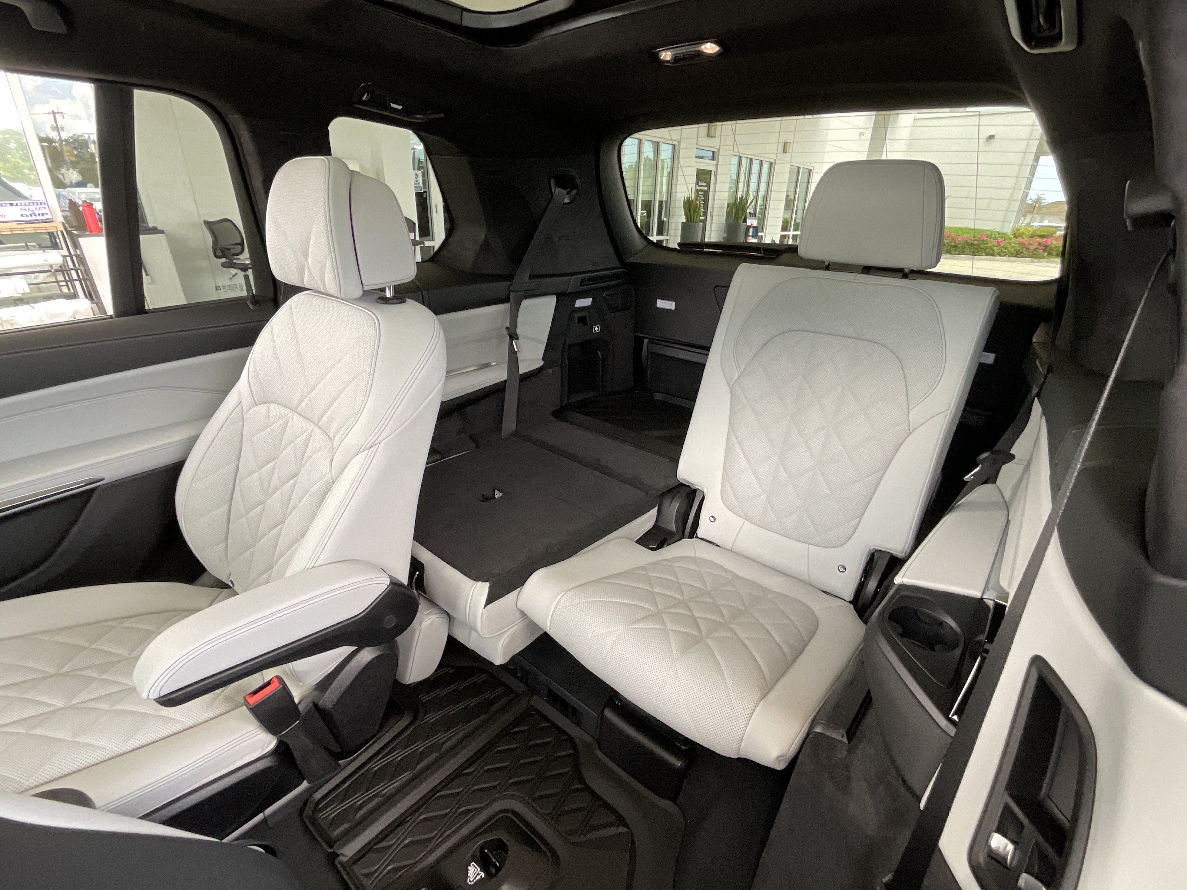 New 2027 BMW X7 xDrive40i w/ M Sport Package AWD/4WD image 30