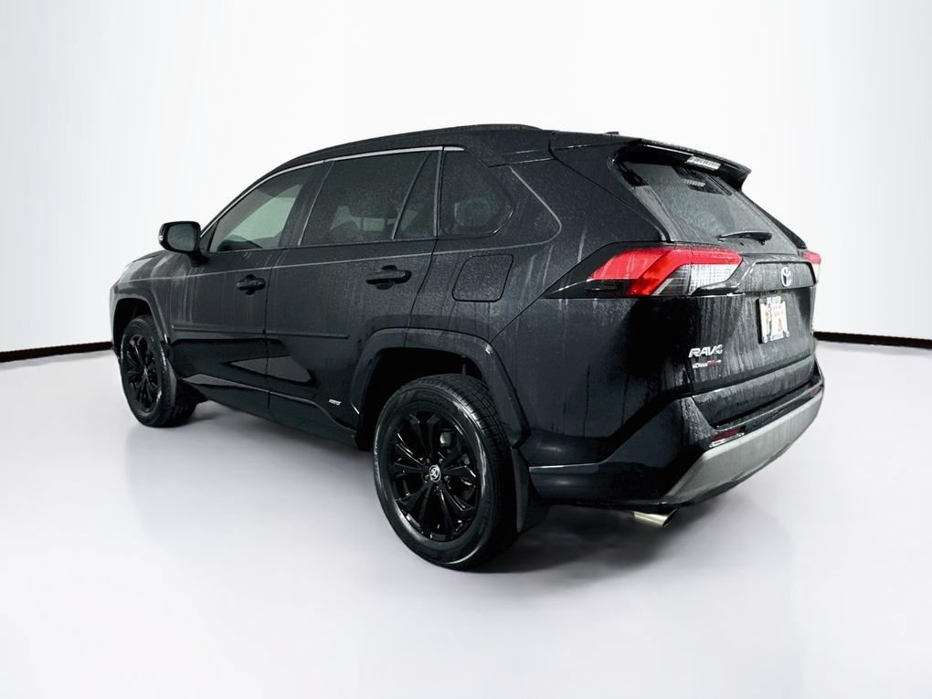 Used 2022 Toyota RAV4 SE AWD/4WD image 7