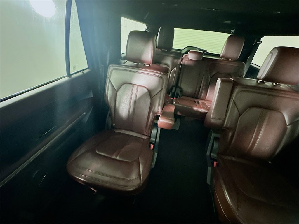 Used 2022 Ford Expedition Max Limited image 12