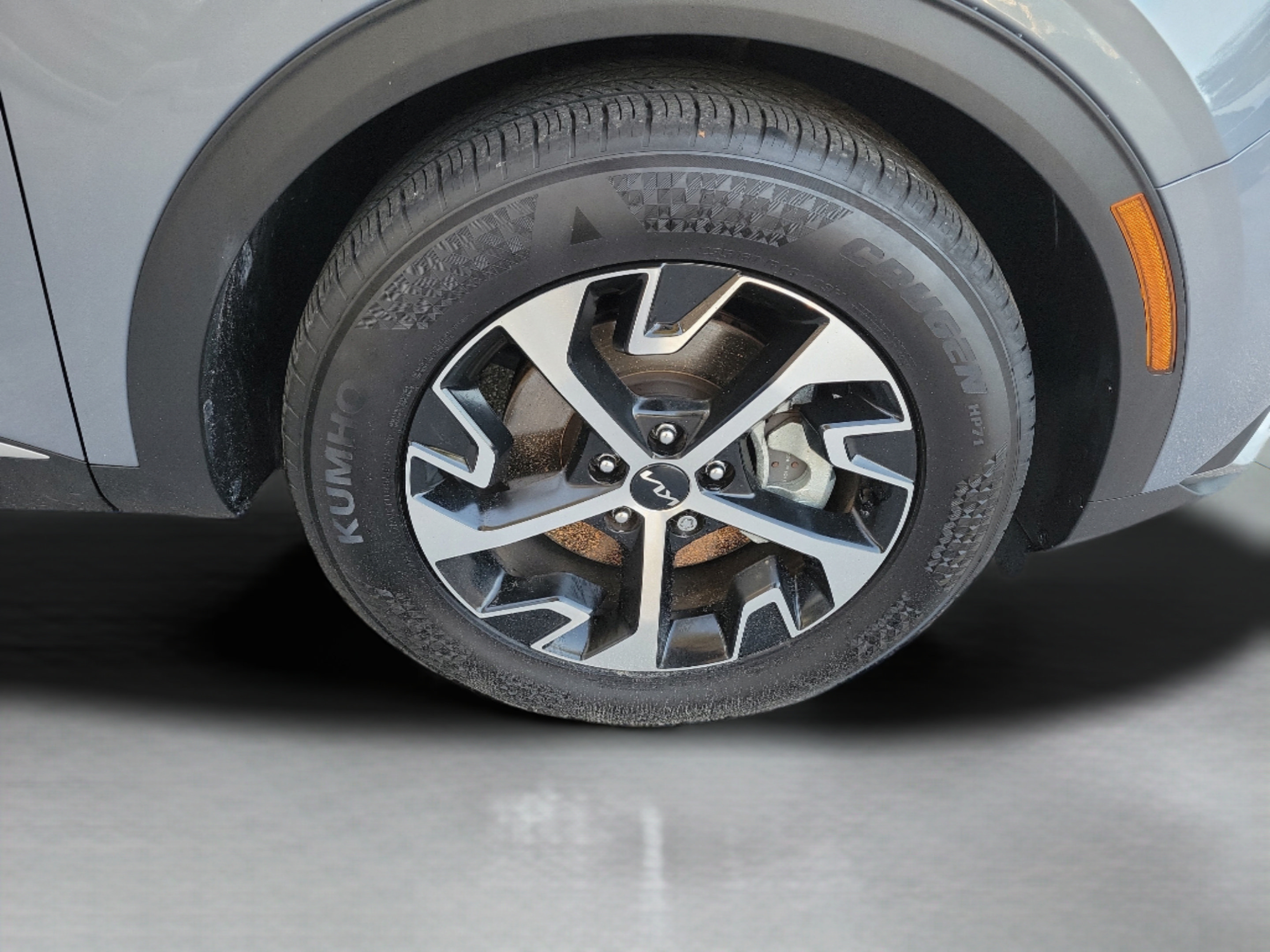 Certified 2025 Kia Sportage EX FWD image 27
