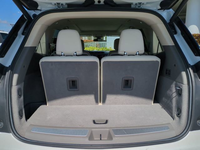 Used 2023 Cadillac XT6 Premium Luxury image 14