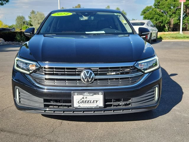 Certified 2024 Volkswagen Jetta SEL FWD image 5