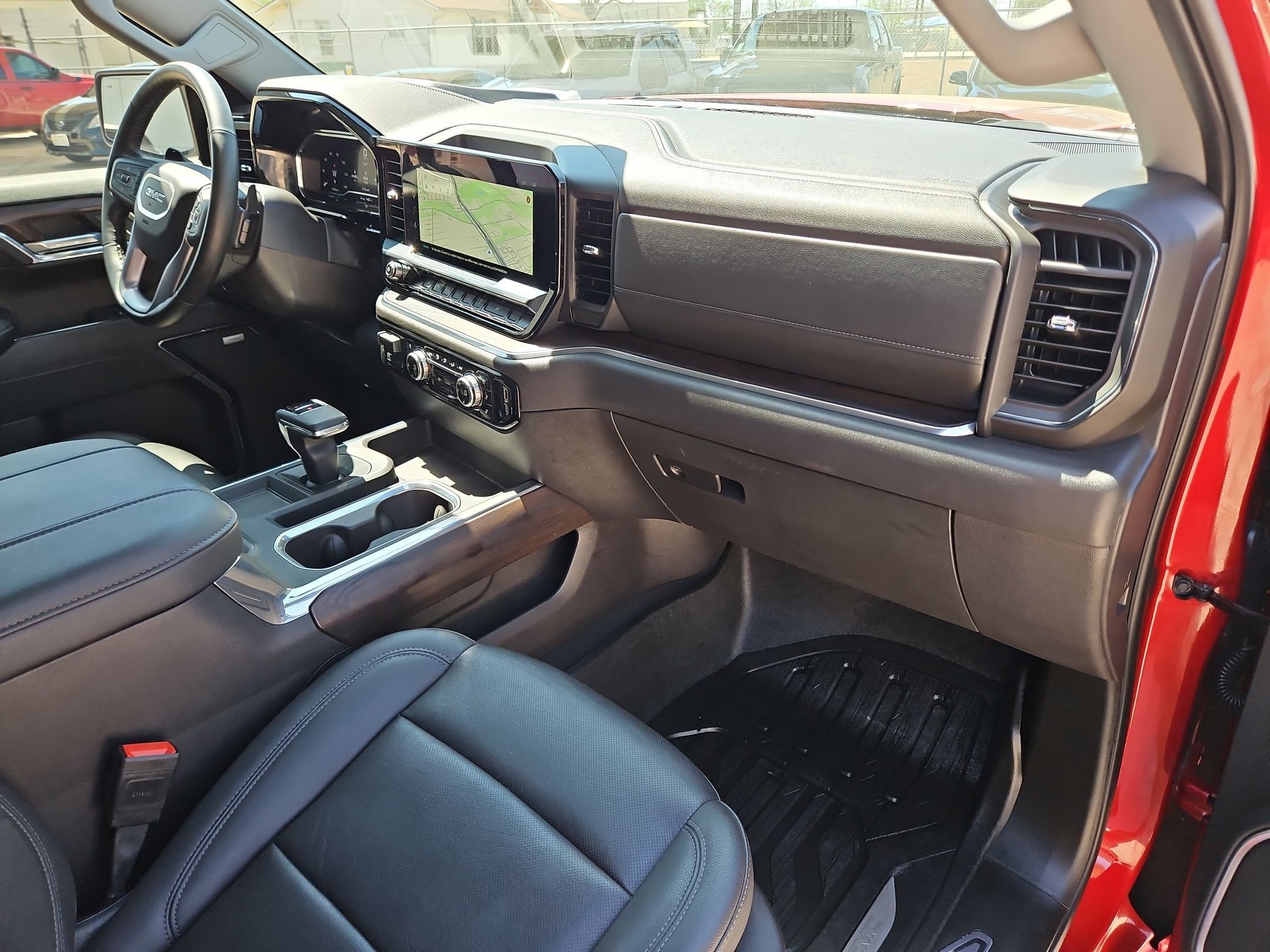 Used 2024 GMC Sierra 1500 SLT RWD image 30