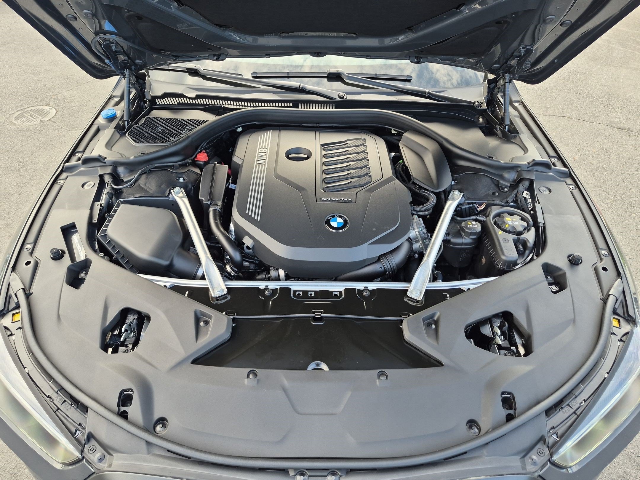 Used 2026 BMW 840i xDrive AWD/4WD image 34