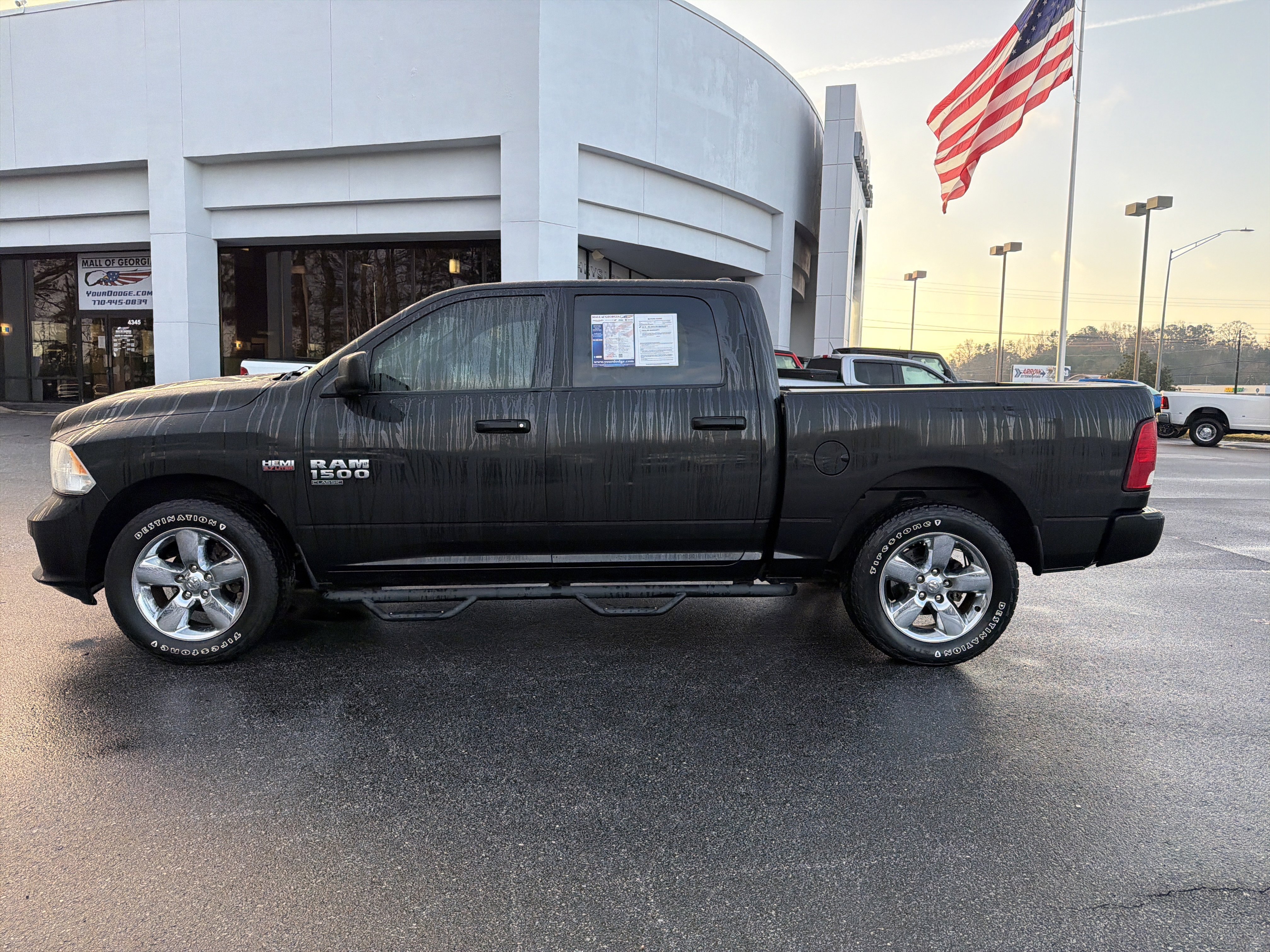 Used 2019 RAM 1500 Express w/ Express Value Package image 9