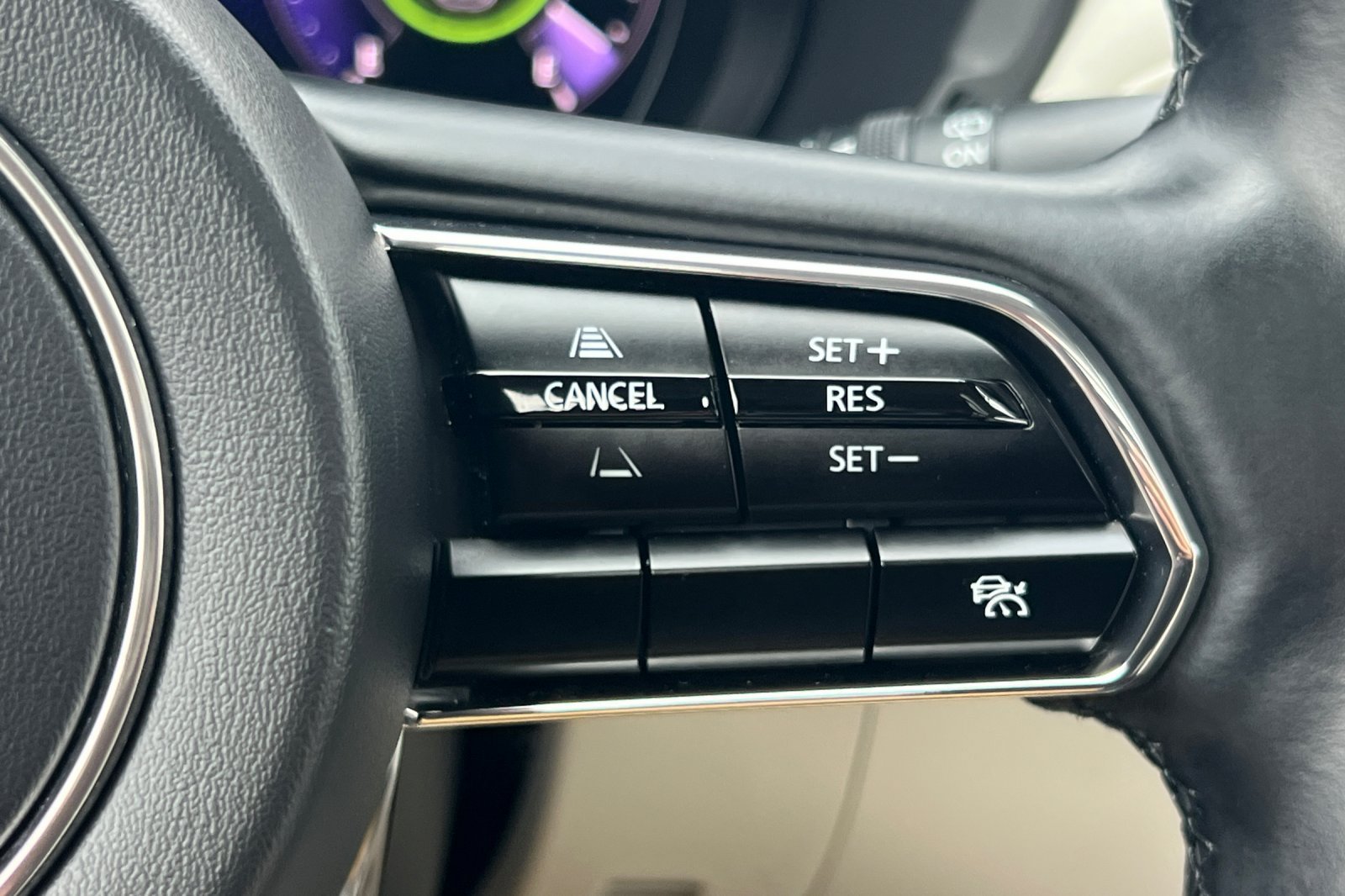 Used 2024 MAZDA CX-90 Plug-In Hybrid w/ Premium Plus AWD/4WD image 30