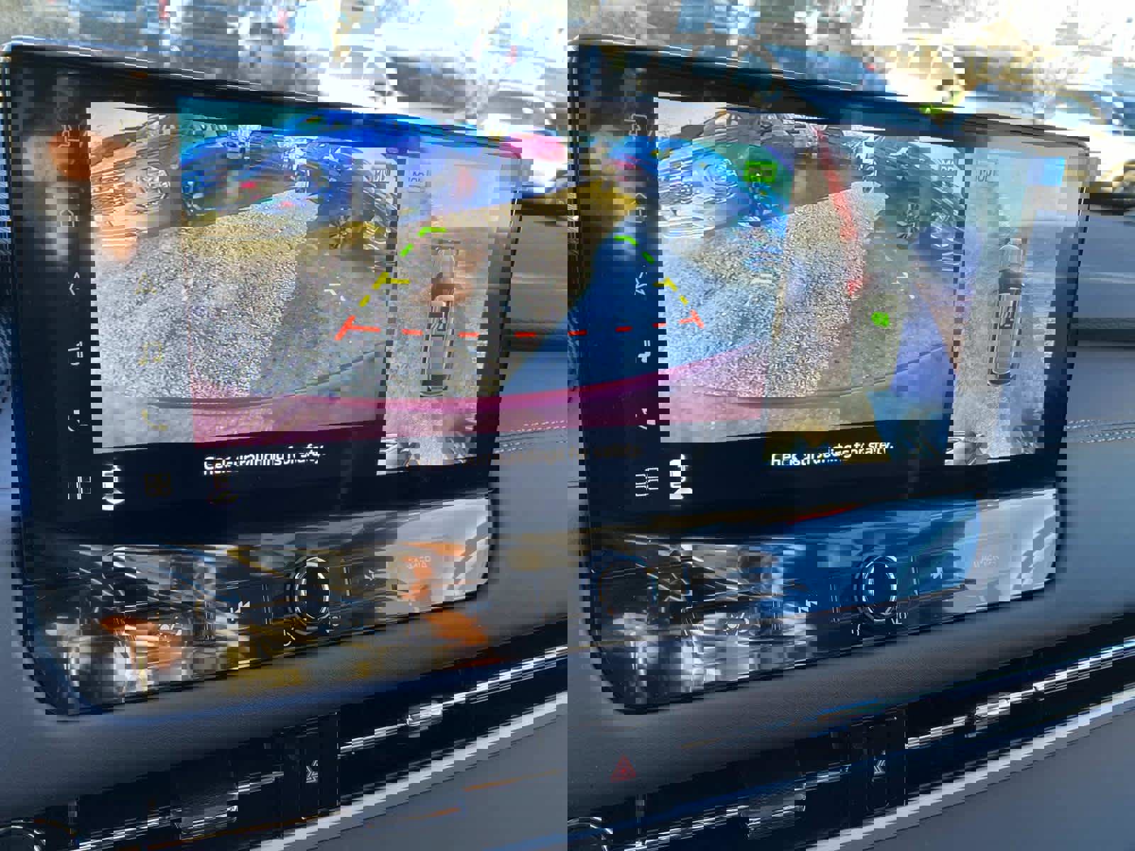 New 2026 Mitsubishi Outlander SE image 11