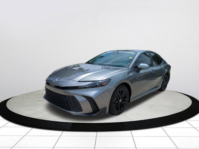 Used 2025 Toyota Camry SE FWD image 7