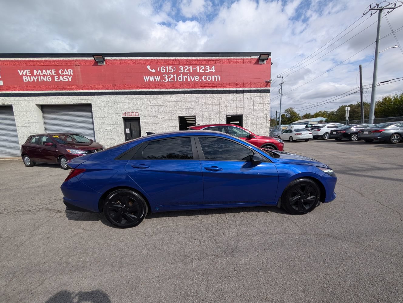 Used 2022 Hyundai Elantra SEL FWD image 5