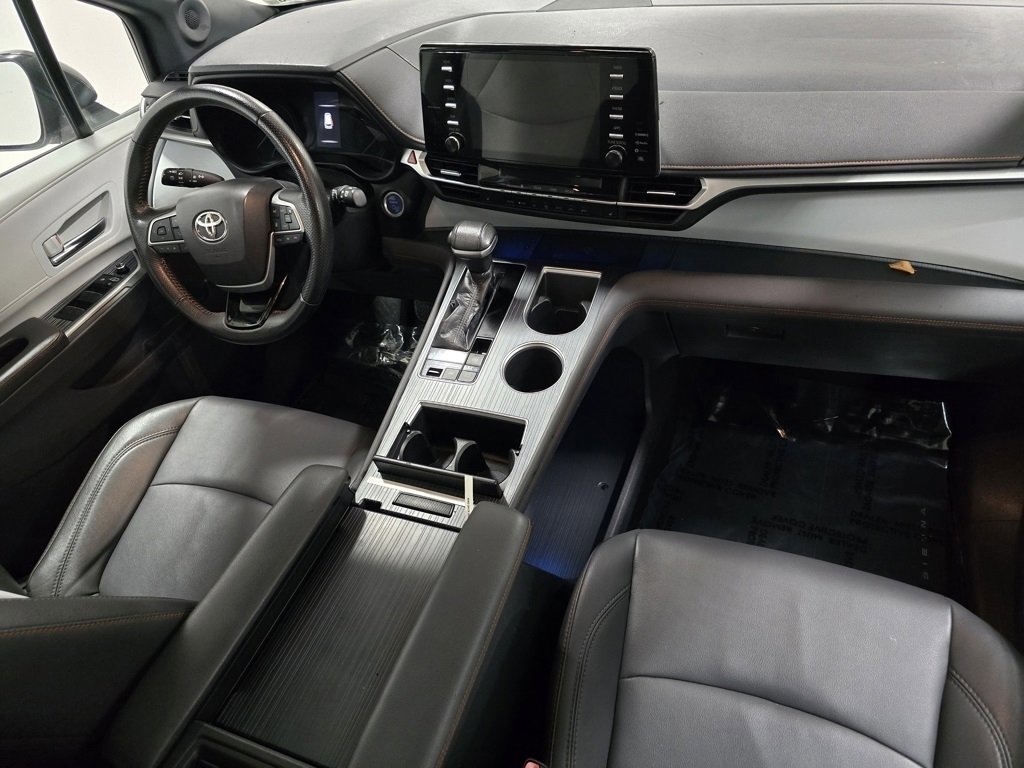 Certified 2021 Toyota Sienna XSE image 23
