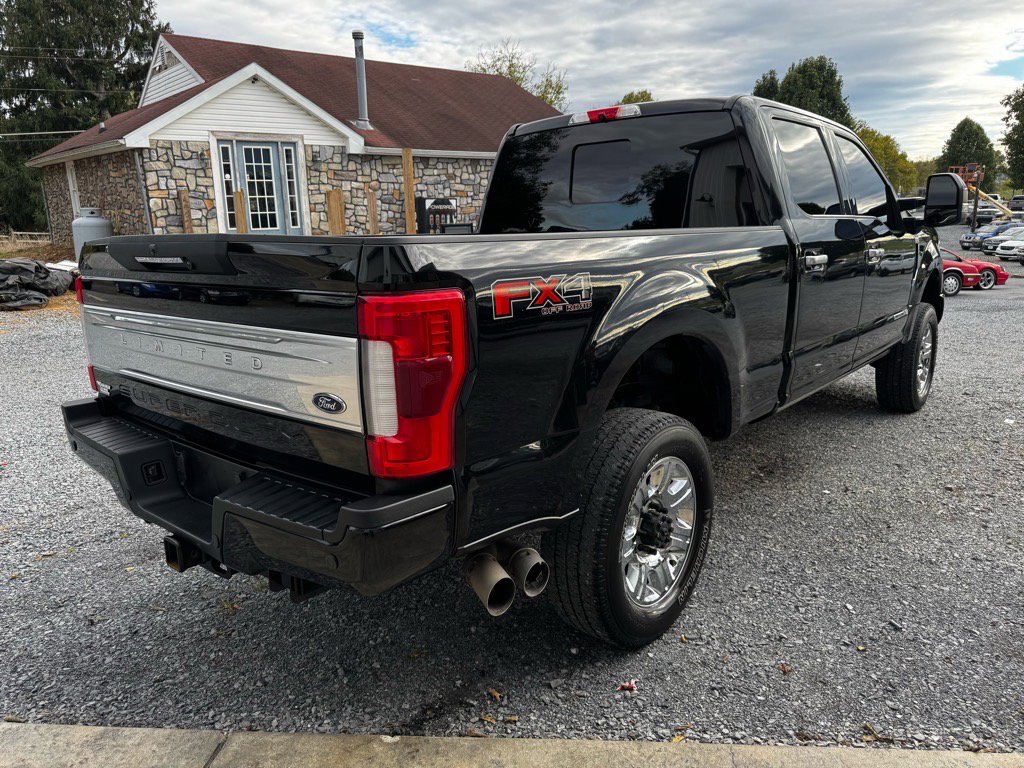 Used 2018 Ford F250 Limited image 5