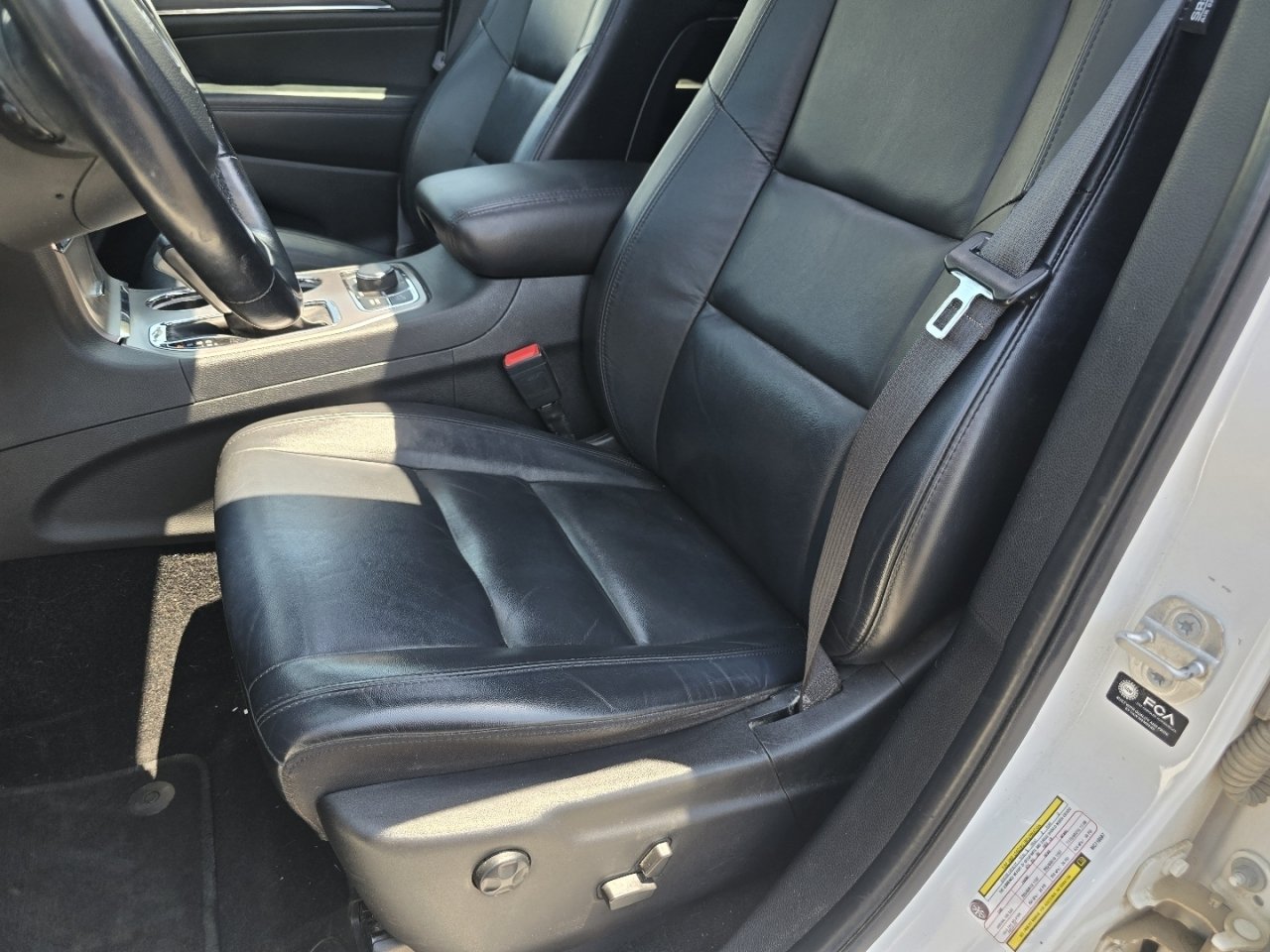 Used 2021 Jeep Grand Cherokee Limited AWD/4WD image 24