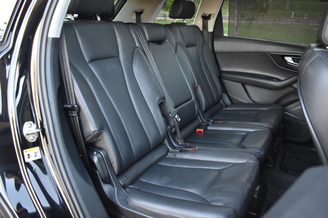 Used 2018 Audi Q7 3.0T Prestige w/ Prestige Package image 16