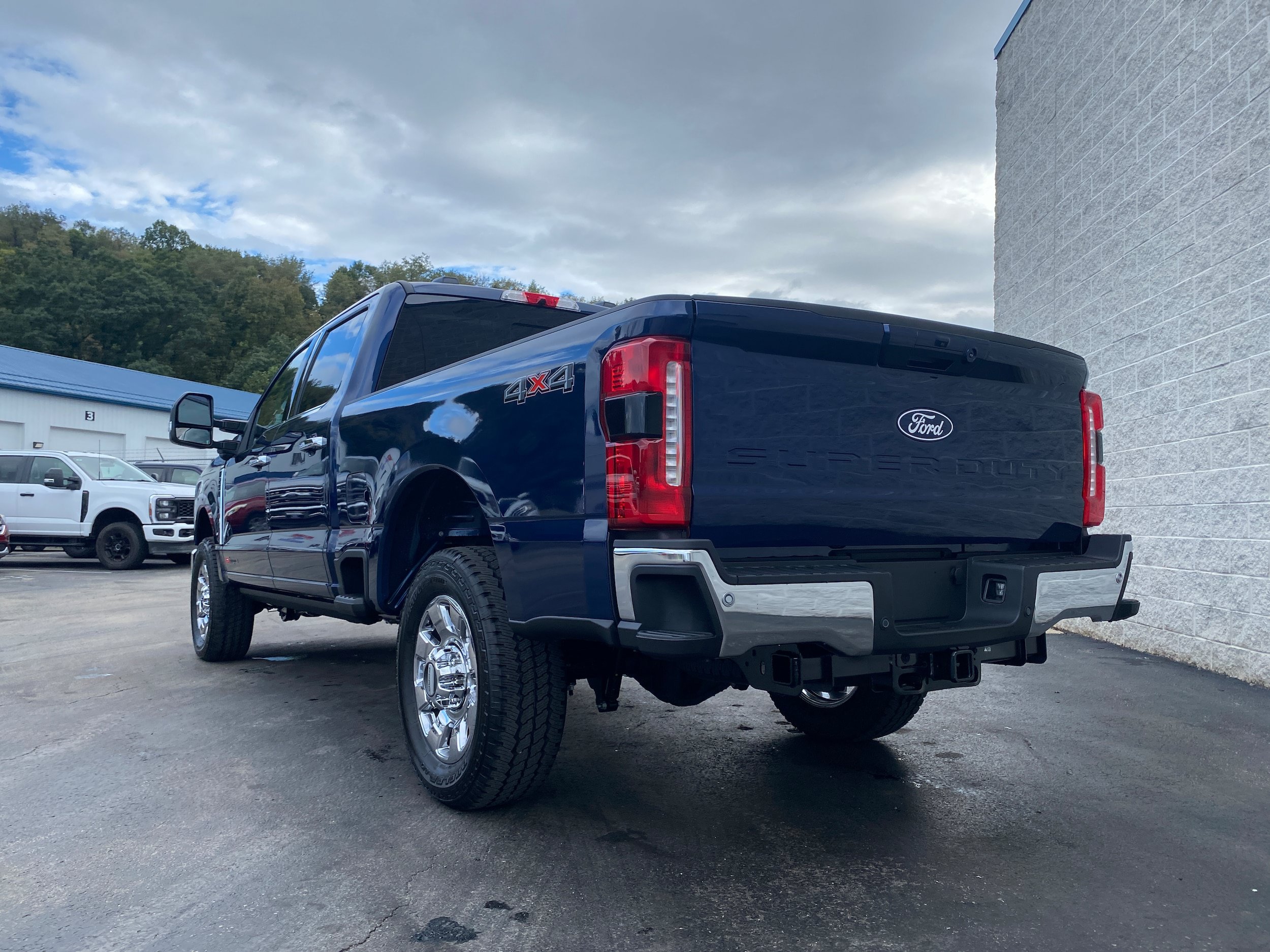 New 2027 Ford F250 Lariat w/ Lariat Ultimate Package AWD/4WD image 10