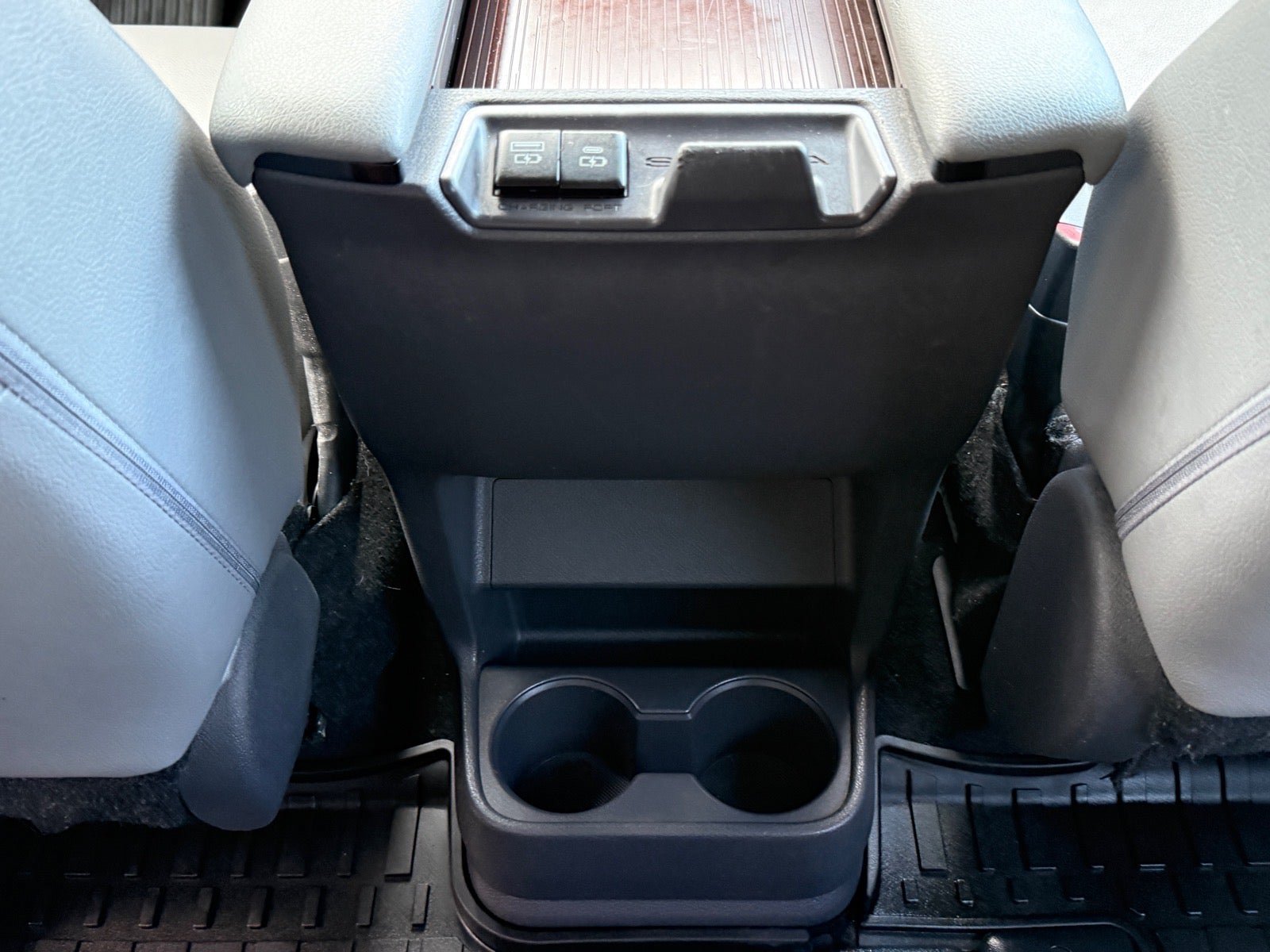 Used 2021 Toyota Sienna XLE FWD image 15