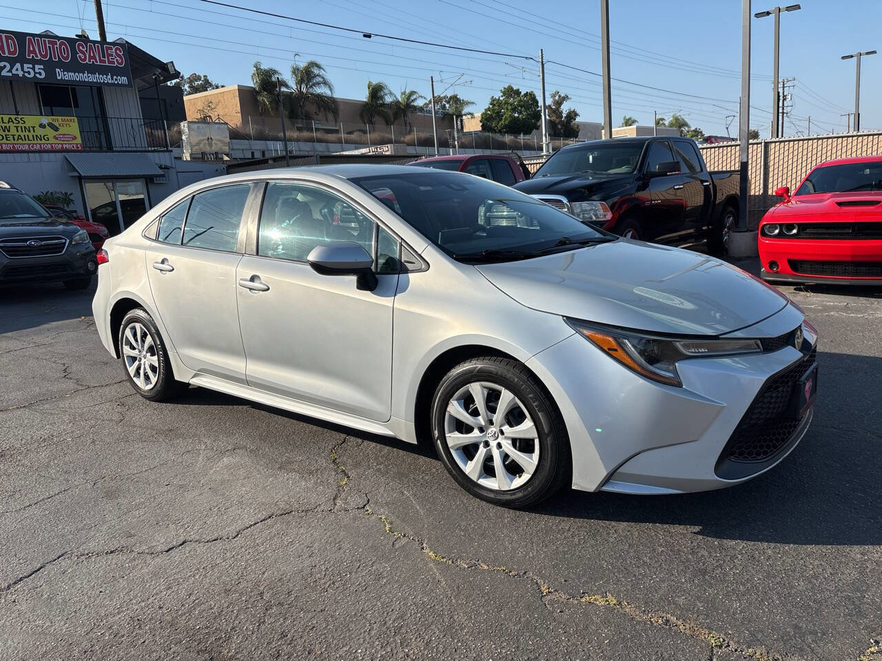 Used 2021 Toyota Corolla LE image 3