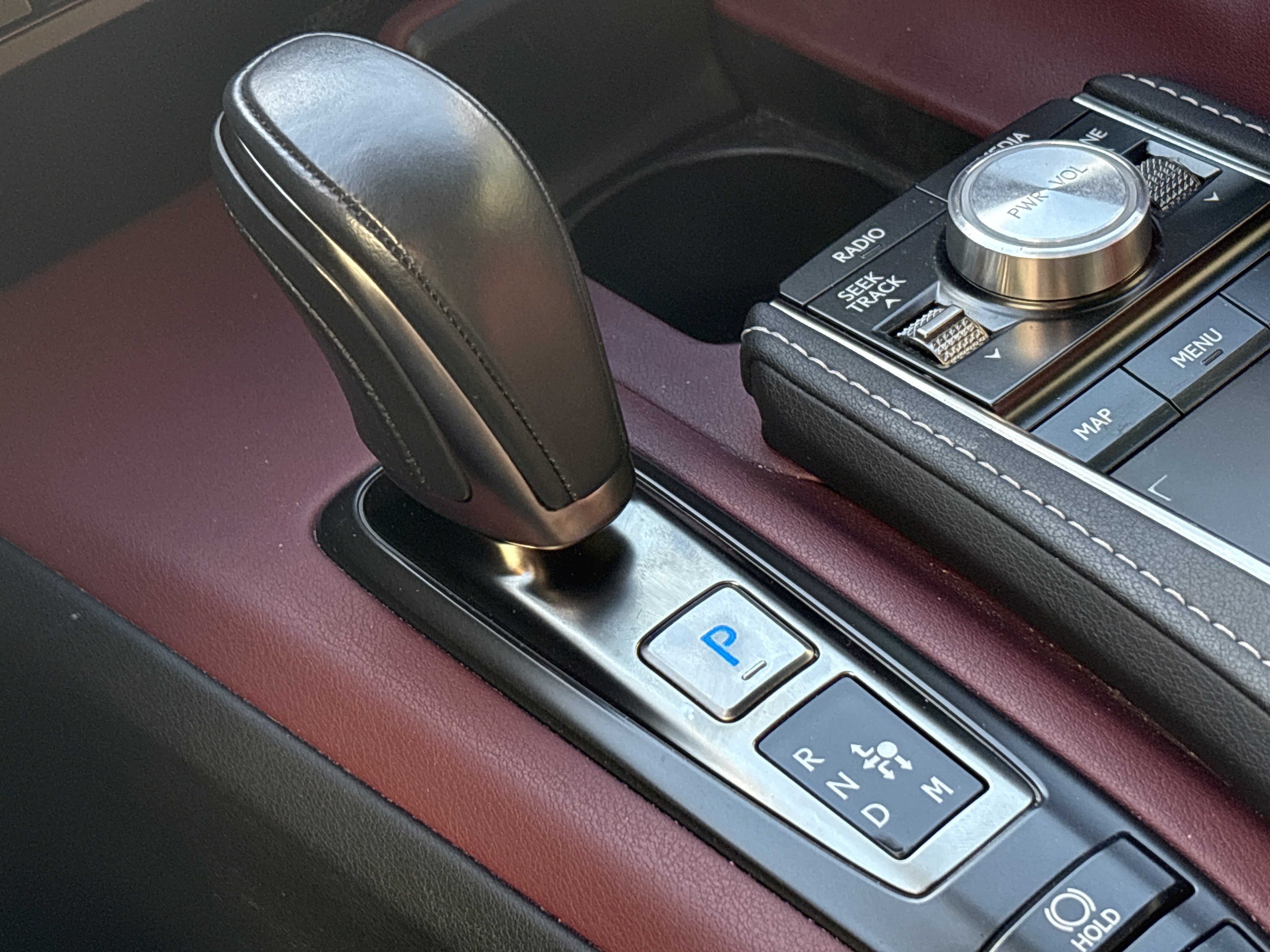 Used 2018 Lexus LC 500 Coupe w/ Performance Package RWD image 26