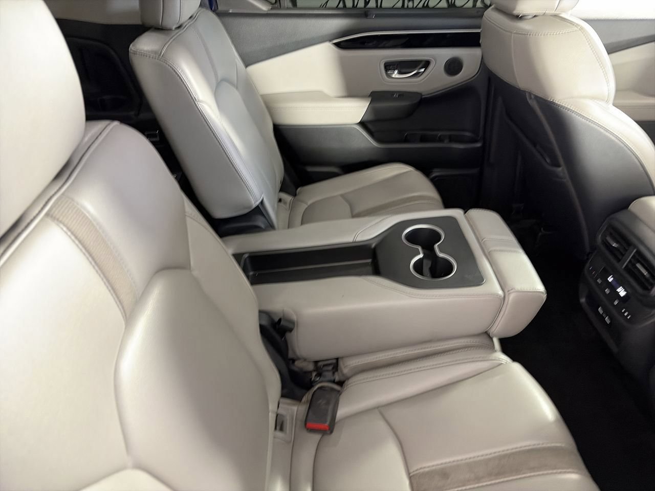 Used 2023 Honda Pilot Touring image 24