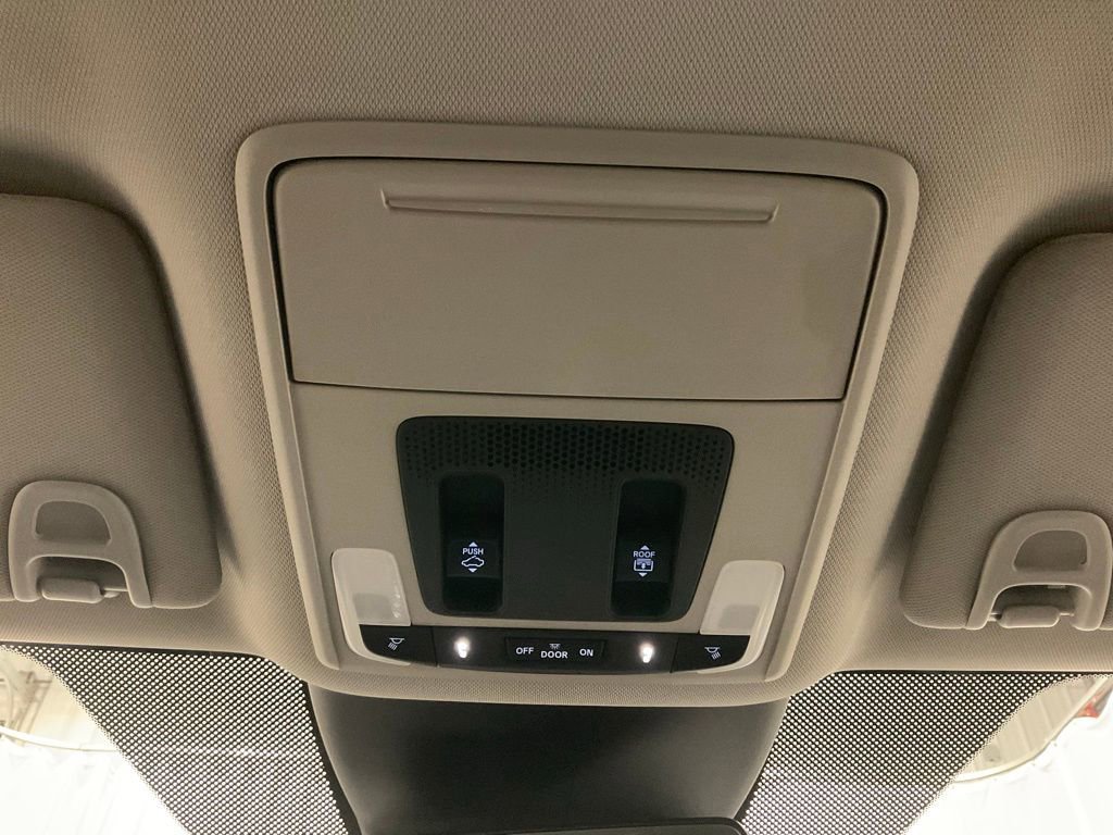 Used 2023 Honda Pilot Touring image 26