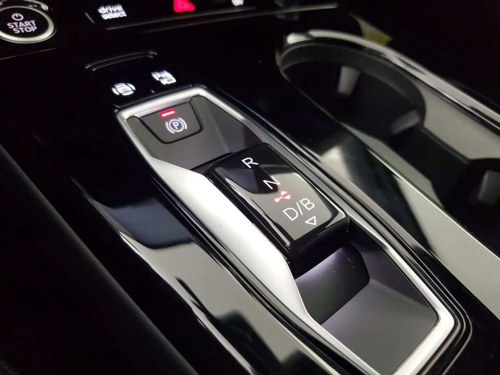 New 2027 Audi Q6 e-tron Premium Plus AWD/4WD image 32
