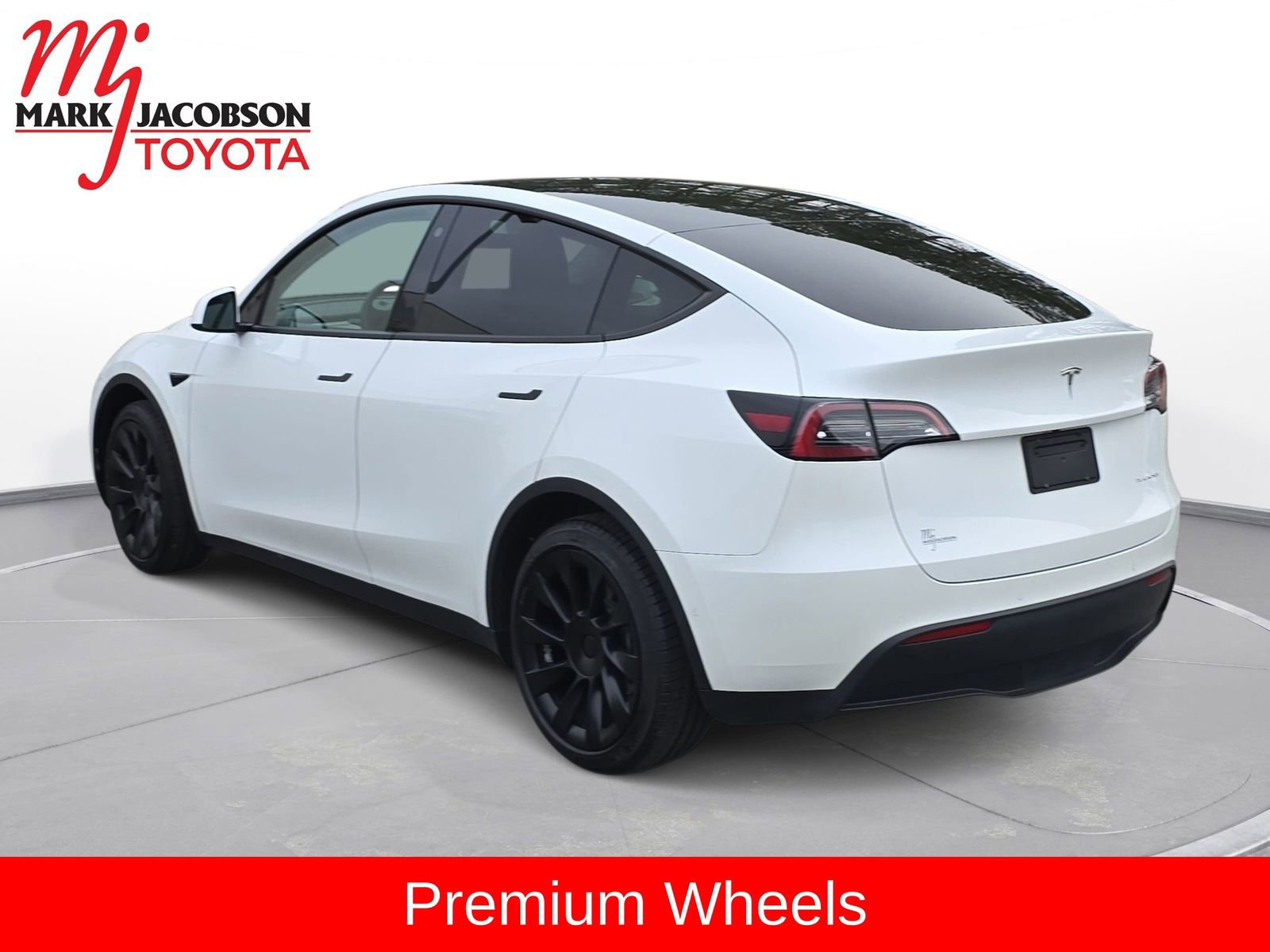 Used 2021 Tesla Model Y Long Range image 11