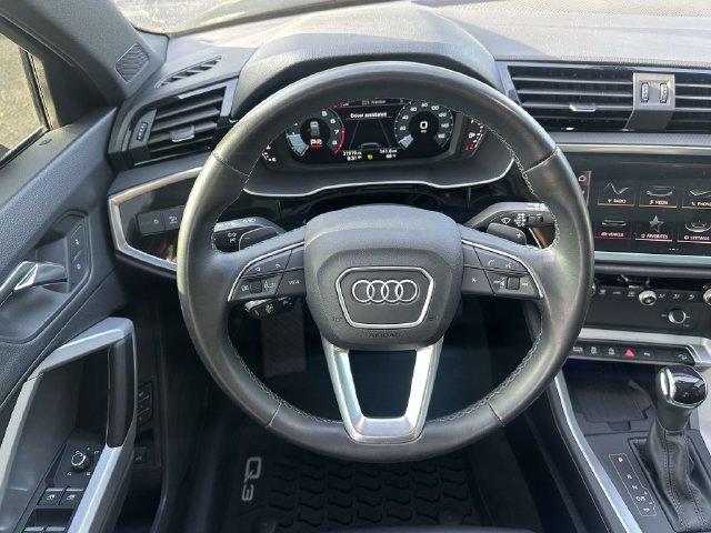Used 2024 Audi Q3 2.0T Premium Plus w/ Premium Plus Package AWD/4WD image 18