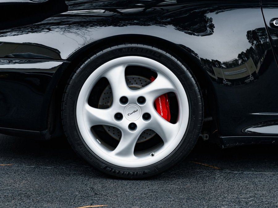 Used 1996 Porsche 911 Turbo image 11